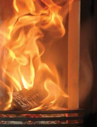 ACR Neo1P Multifuel Stove flame effect