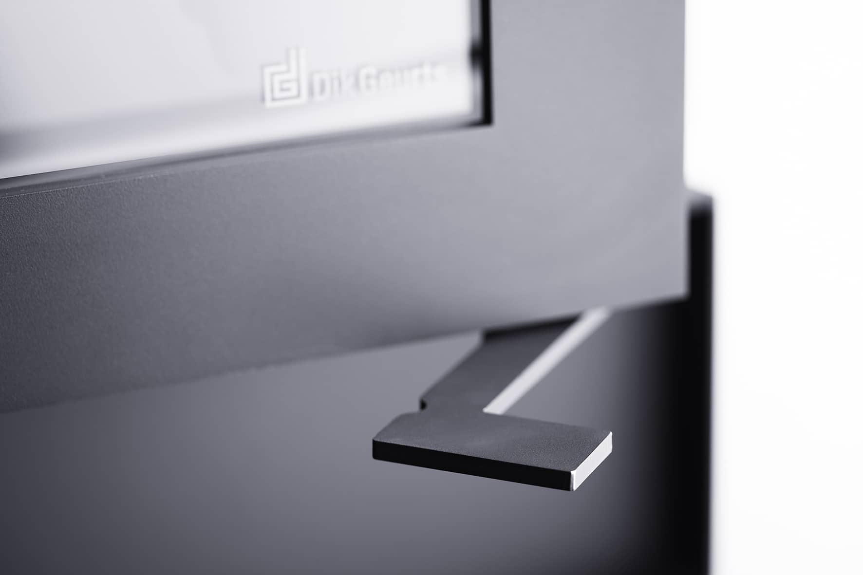 Dik Geurts - Bora Corner, Cubers wood burning stove control lever