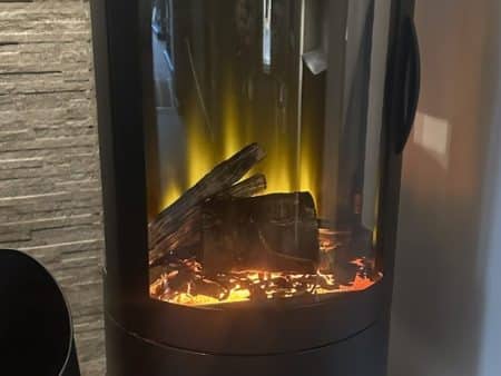 Capital SLE42s Cylinder Stove with Premium Logs Location Norwich £ 1199 Now £ 900Capital SLE42s Cylinder Stove with Premium Logs Location Norwich £ 1199 Now £ 900