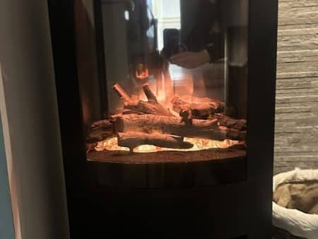 Evonics Halden Electric Stove with Log