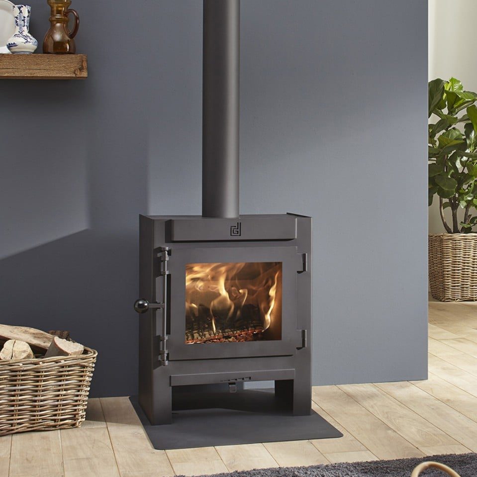 Jannik Medium Low wood burning stove